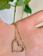 Load image into Gallery viewer, Heart Pendant Necklace